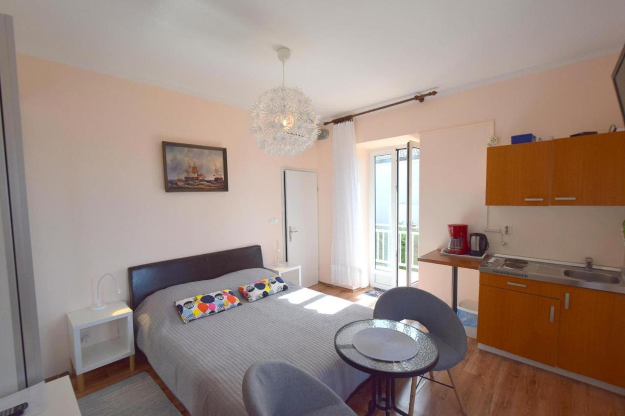 Apartments Margarita Malinska Dış mekan fotoğraf